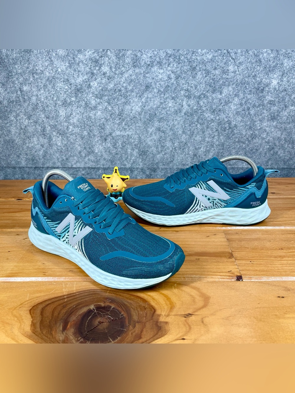 New Balance Fresh Foam Tempo Womens 8.5 B Mountain Teal Running Shoes WTMPOGO
